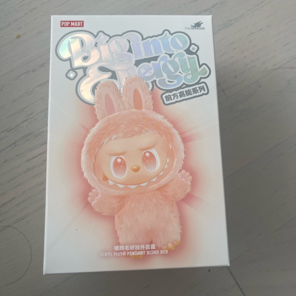 Pop Mart Big Into Energy Labubu (Love)